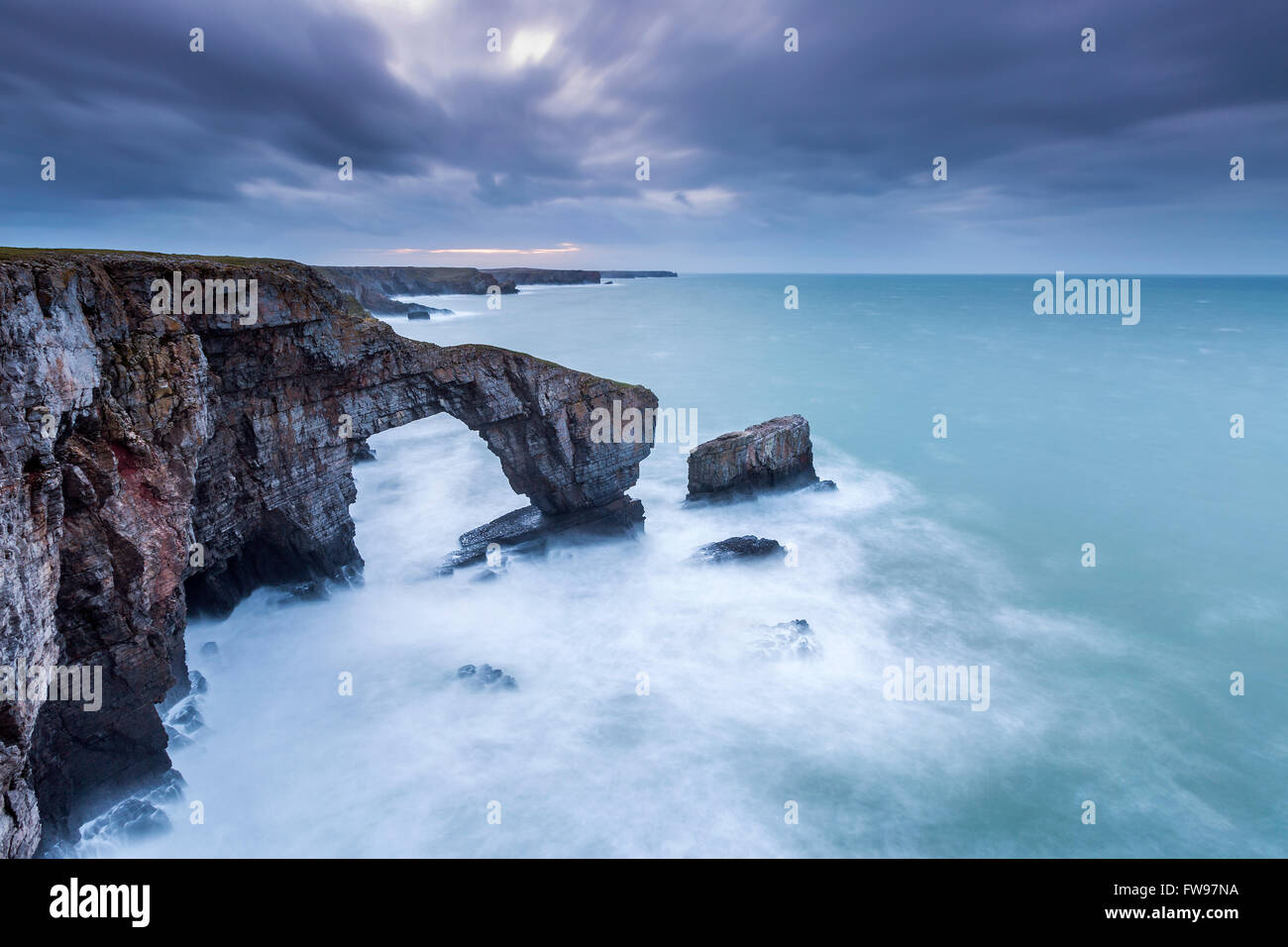 Ponte Verde del Galles, Il Pembrokeshire Coast National Park, Merrion, Pembrokeshire, Wales, Regno Unito, Europa. Foto Stock