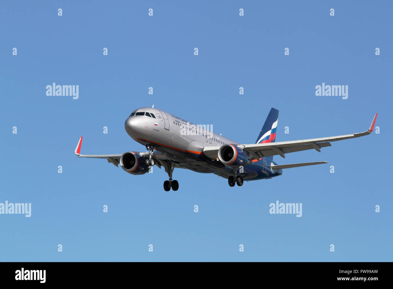 Aeroflot, Airbus A320, VQ-BST, volo SU2658 da Mosca sull approccio finale all'Aeroporto di Kastrup, Cph, copenaghen, La Danimarca. Foto Stock