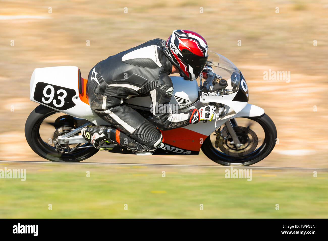 BROADFORD, Victoria/AUSTRALIA - Aprile 1, 2016: biciclette classiche prassi a Broadford Racetrack prima del 2016 Shannons Victorian Foto Stock