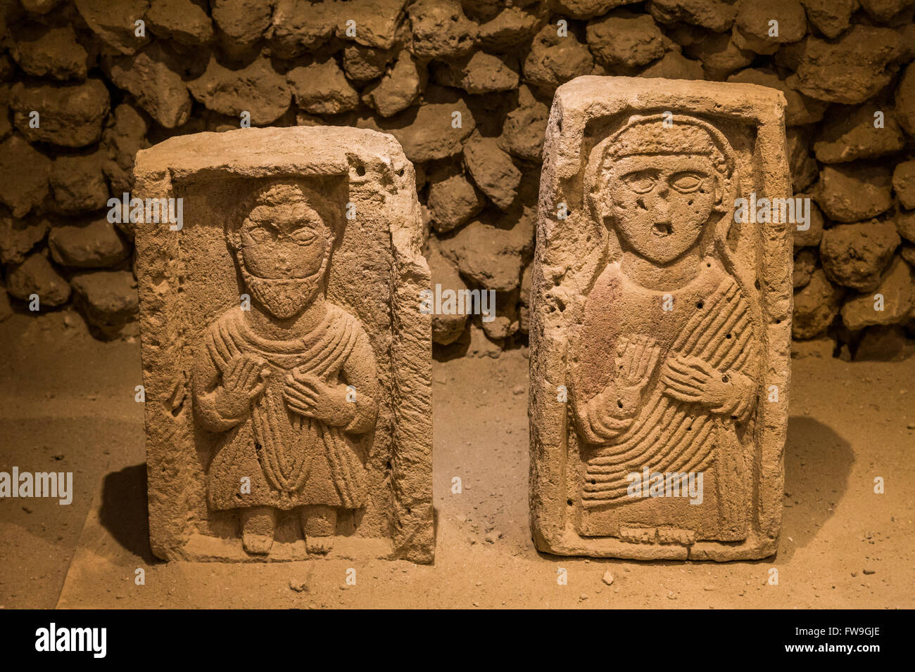 Steli funerarie, Qala'At Al-Bahrain (Bahrain Fort) Museo sul sito, Bahrain Foto Stock