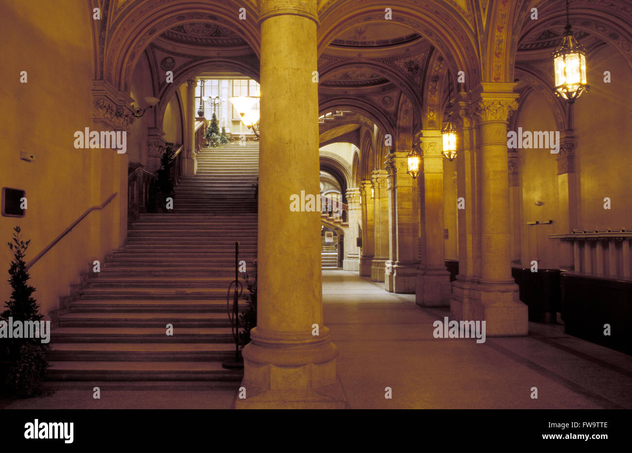 AUT, Austria, Vienna, Freyung arcade presso il Palais Ferstel. AUT, Oesterreich, Wien, die Freyung-Passage im Palais Ferstel. Foto Stock