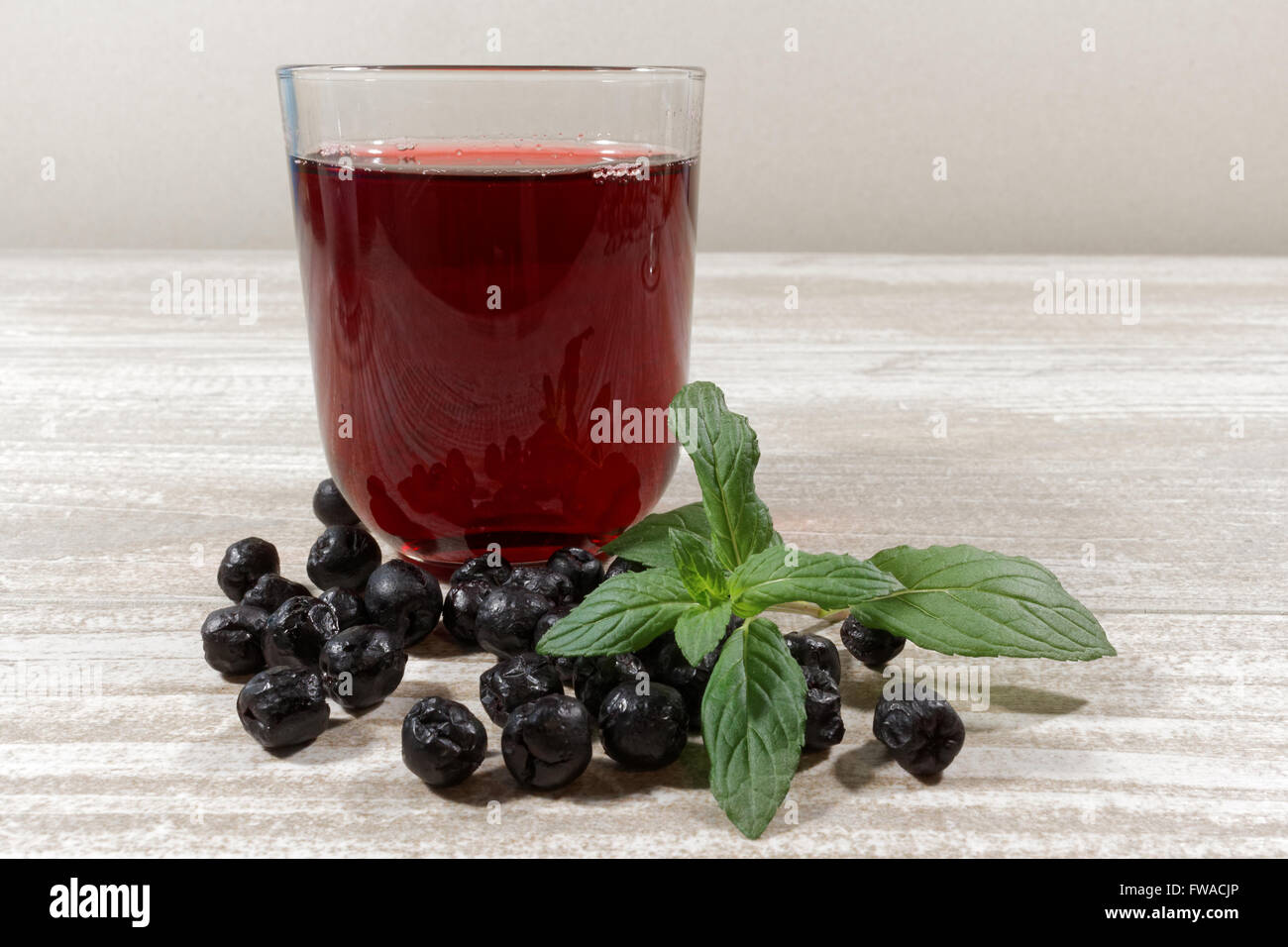 Aronia succo di frutti di bosco Foto Stock