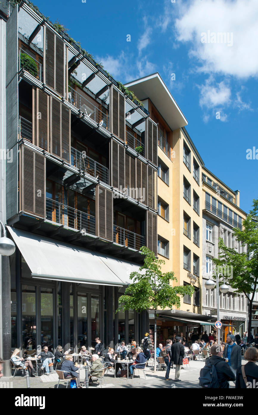 Köln, Altstadt-Nord, Breite Strasse, Cafe Fromme an der oechicken Shoppingmeile Foto Stock