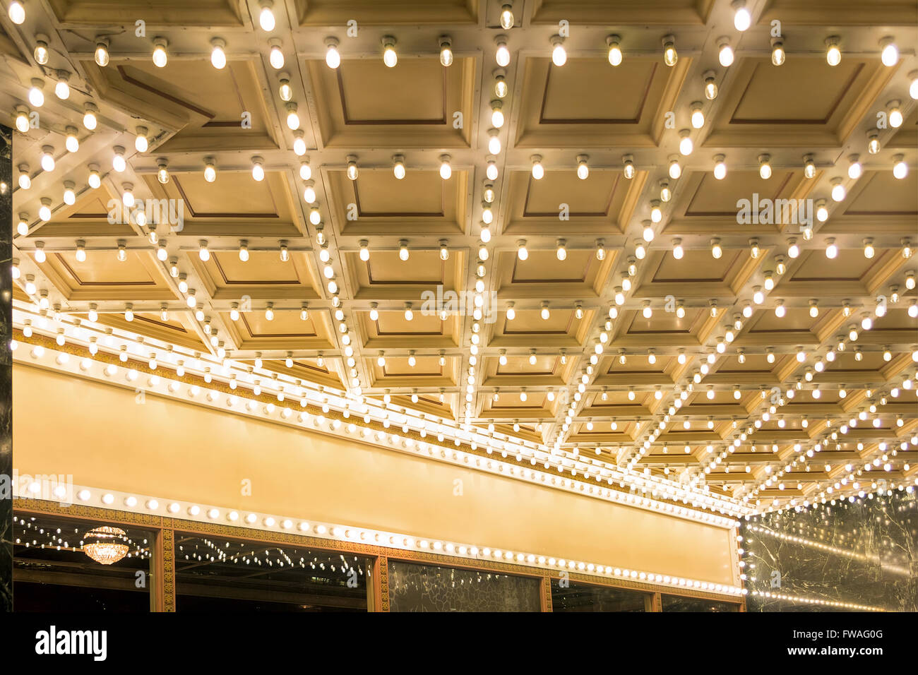 Theatre Marquee soffitto luci in Portland Oregon downtown su Broadway Foto Stock