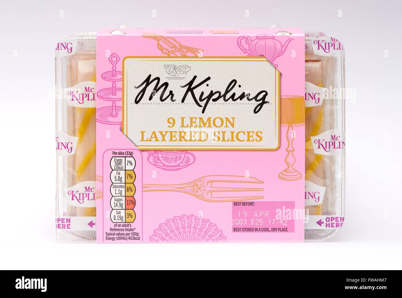 Signor Kipling 9 torta al limone fette a più livelli Foto Stock