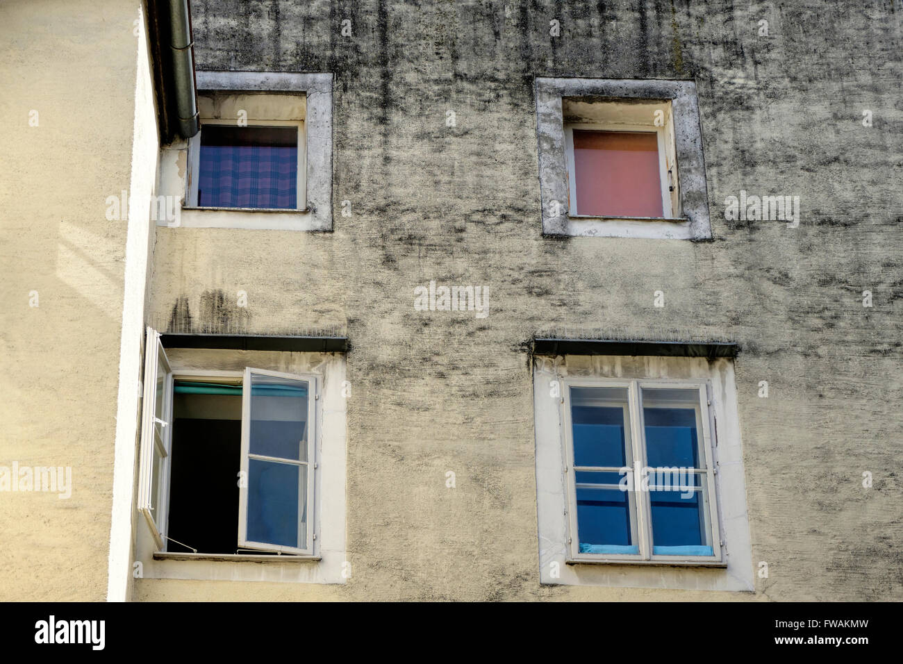 Pareti con windows, Salisburgo, Austria, Europa Foto Stock