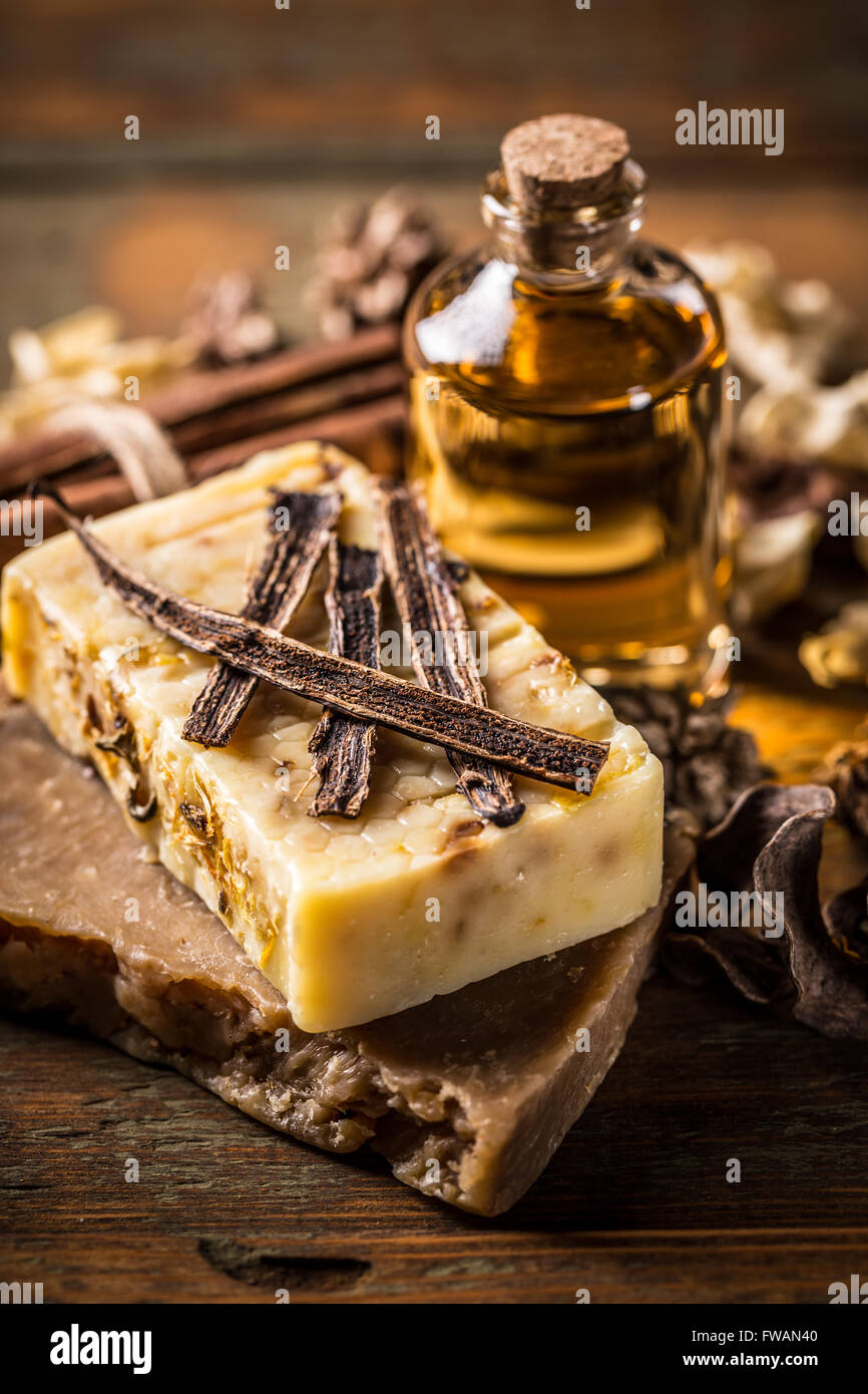 Barre di sapone naturale con vaniglia e olio essenziale Foto Stock