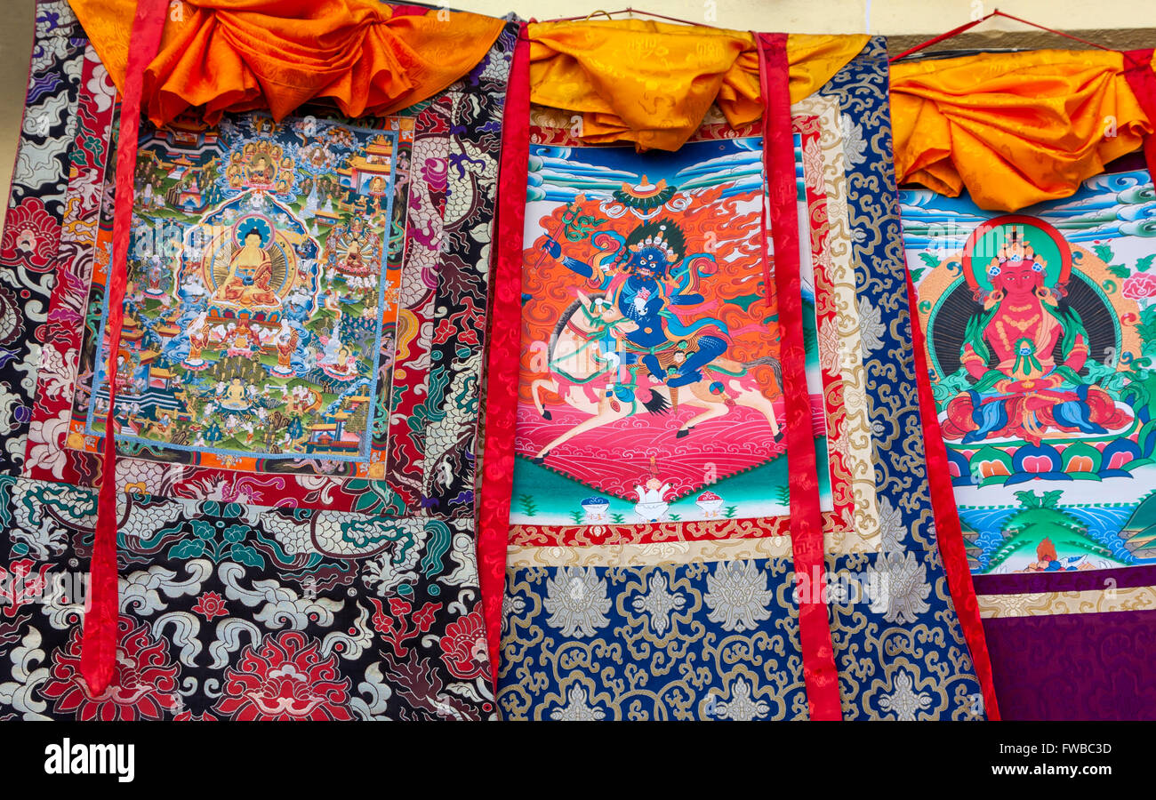 Bodhnath, Nepal. Thangka dipinti, una tradizione buddista tibetana stile di pittura. Foto Stock