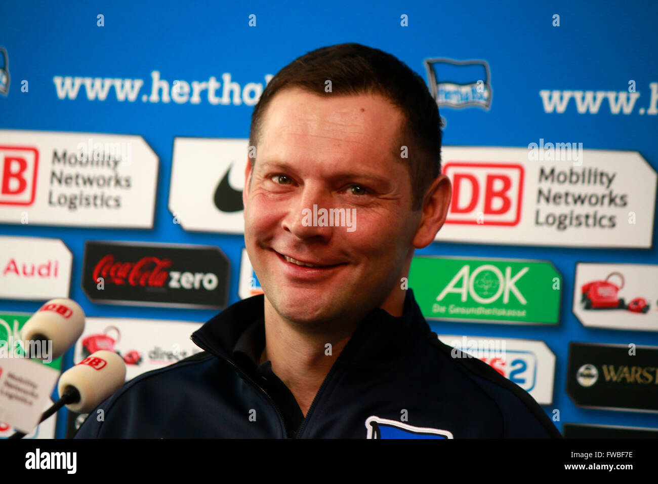 Pal Dardai - Vorstellung des neuen Trainer von Hertha BSC Berlino, 5. Februar 2015, Berlino. Foto Stock