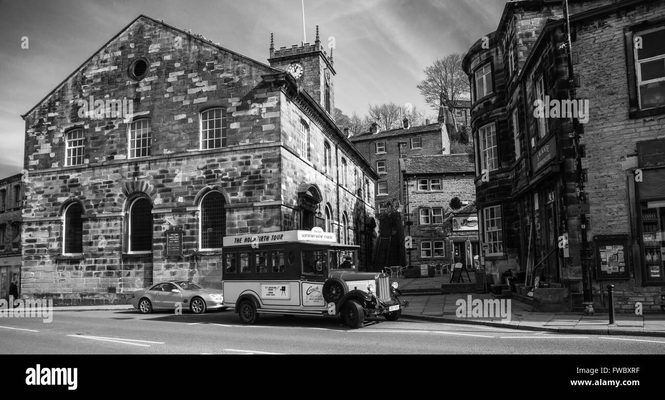 Nuvole sopra Holmfirth Inghilterra Yorkshire viaggiare Ray Boswell Foto Stock