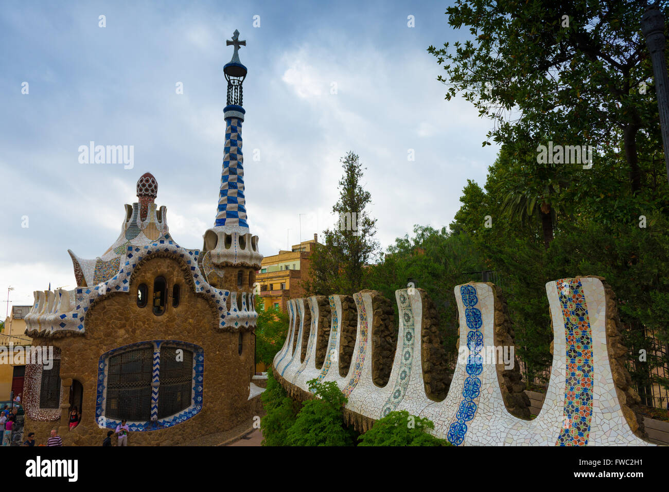 Guell Park Tower e una recinzione, Barcellona, Spagna Foto Stock