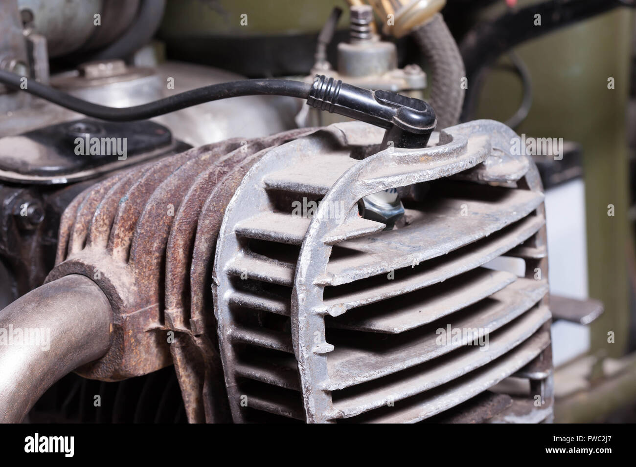 Il vecchio motore del motociclo closeup frammento Foto Stock