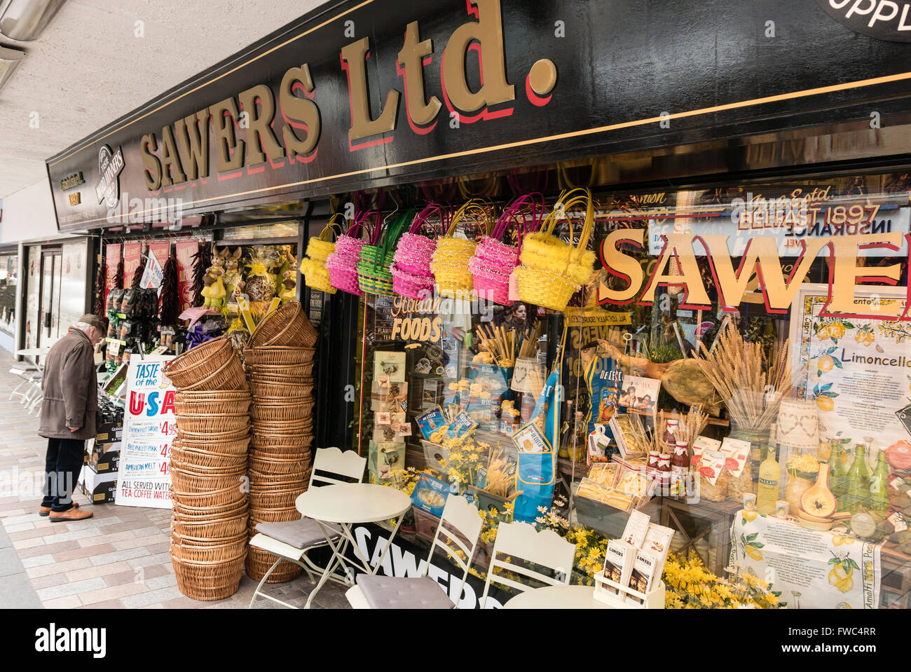 Sawers negozio delicatessen store a Belfast, specializzata in insolito, rare, e cibo esotico. Foto Stock