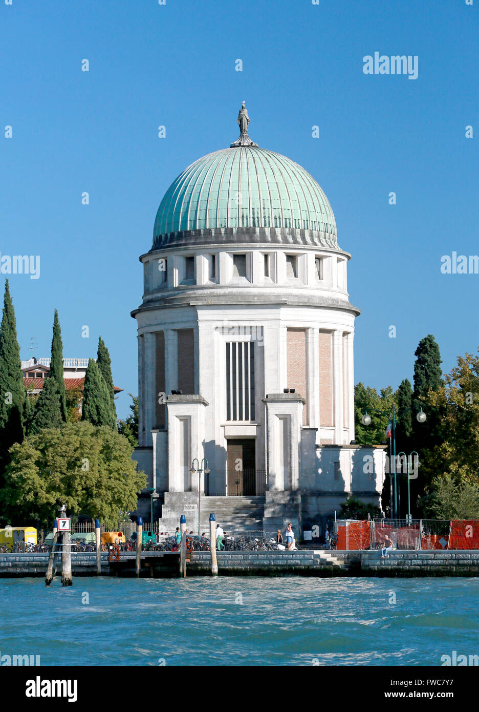 Santa Maria Elisabetta Chiesa, Lido, Venezia, Italia. La chiesa fu costruita nel XVII secolo. Foto Stock