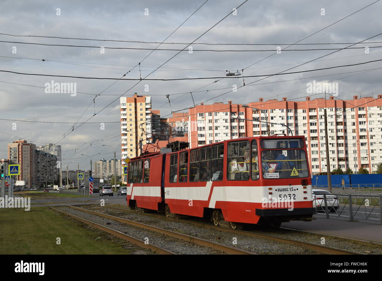 Il tram sul metro percorso alimentatore 18 Foto Stock