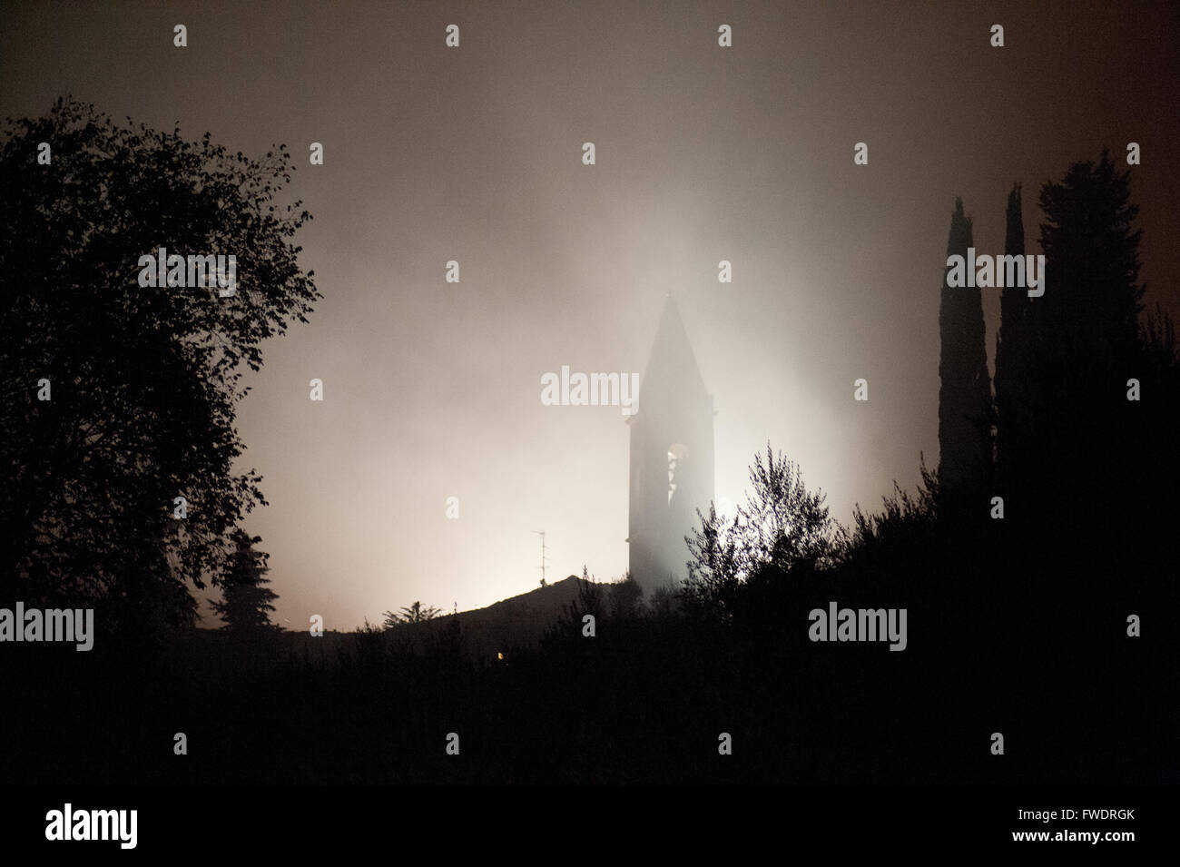 Christian chiesa medievale nella zona del Chianti, Firenze. L'Italia. Vista esterna. Foto Stock