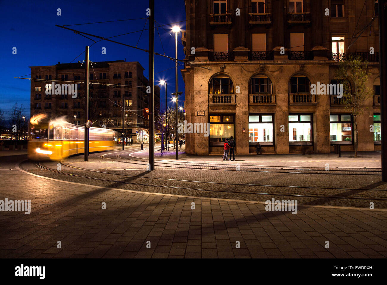 Il tram di notte Foto Stock