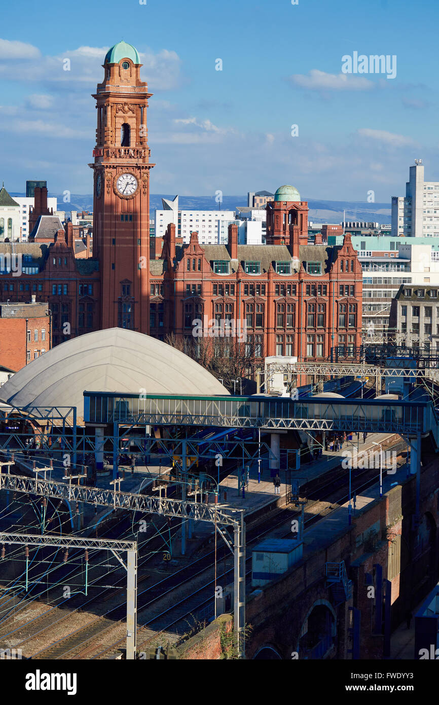 Lo skyline di Manchester la stazione ferroviaria di Oxford road palace hotel Sviluppo in Office Sviluppo spaziale sviluppato consentono alle piccole mediu Foto Stock
