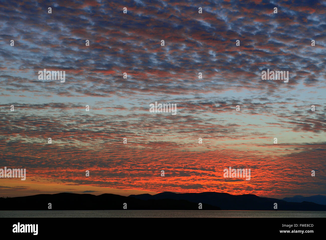 Tramonto, Parco Nazionale di Komodo, Indonesia Foto Stock