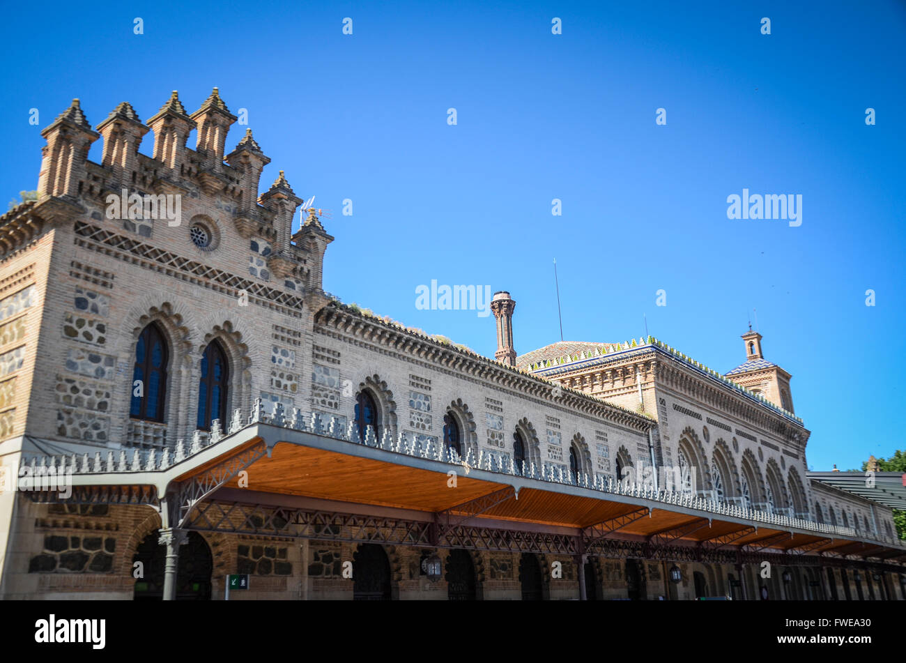 Toledo stazione ferroviaria. Toledo è un comune situato nella zona centrale di Spagna, 70 km a sud di Madrid. È la capitale della provin Foto Stock