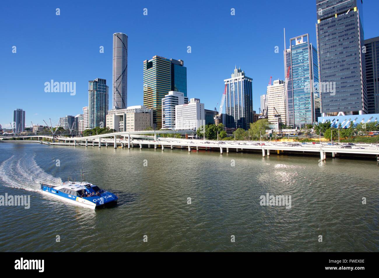 Skyline della città dal ponte Victoria, Brisbane, Queensland, Australia, Oceania Foto Stock