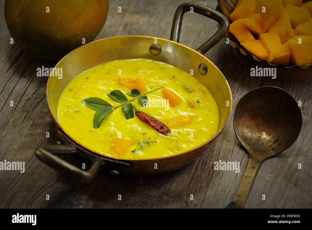 Mango Yogurt Curry Indiano Sud Kerala cibo Foto Stock