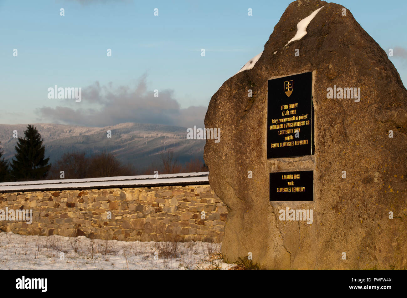 Punto intermedio geografica dell'Europa, Kremnica, SLOVACCHIA Foto Stock