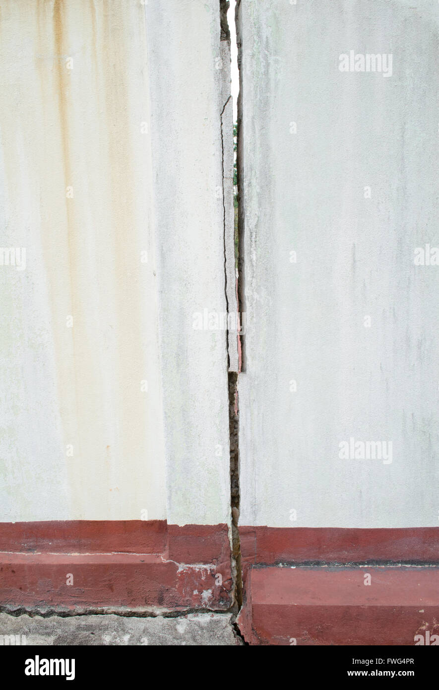 Frattura parete Foto Stock