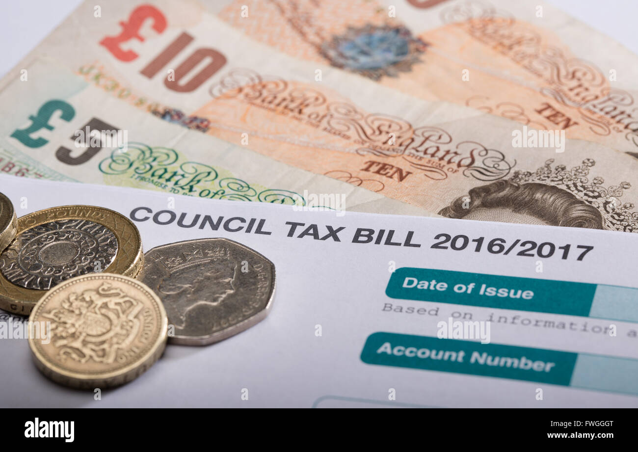 Tassa del Consiglio bill nel Regno Unito per il 2016/2017 Foto Stock