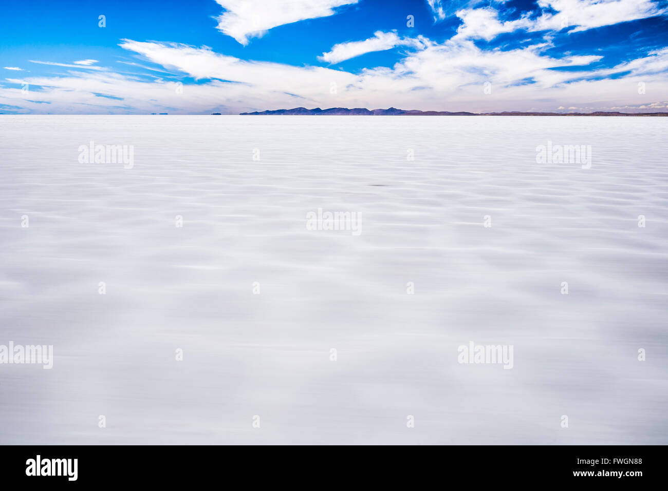 La guida attraverso Uyuni Saline (Salar de Uyuni), Uyuni, Bolivia, Sud America Foto Stock