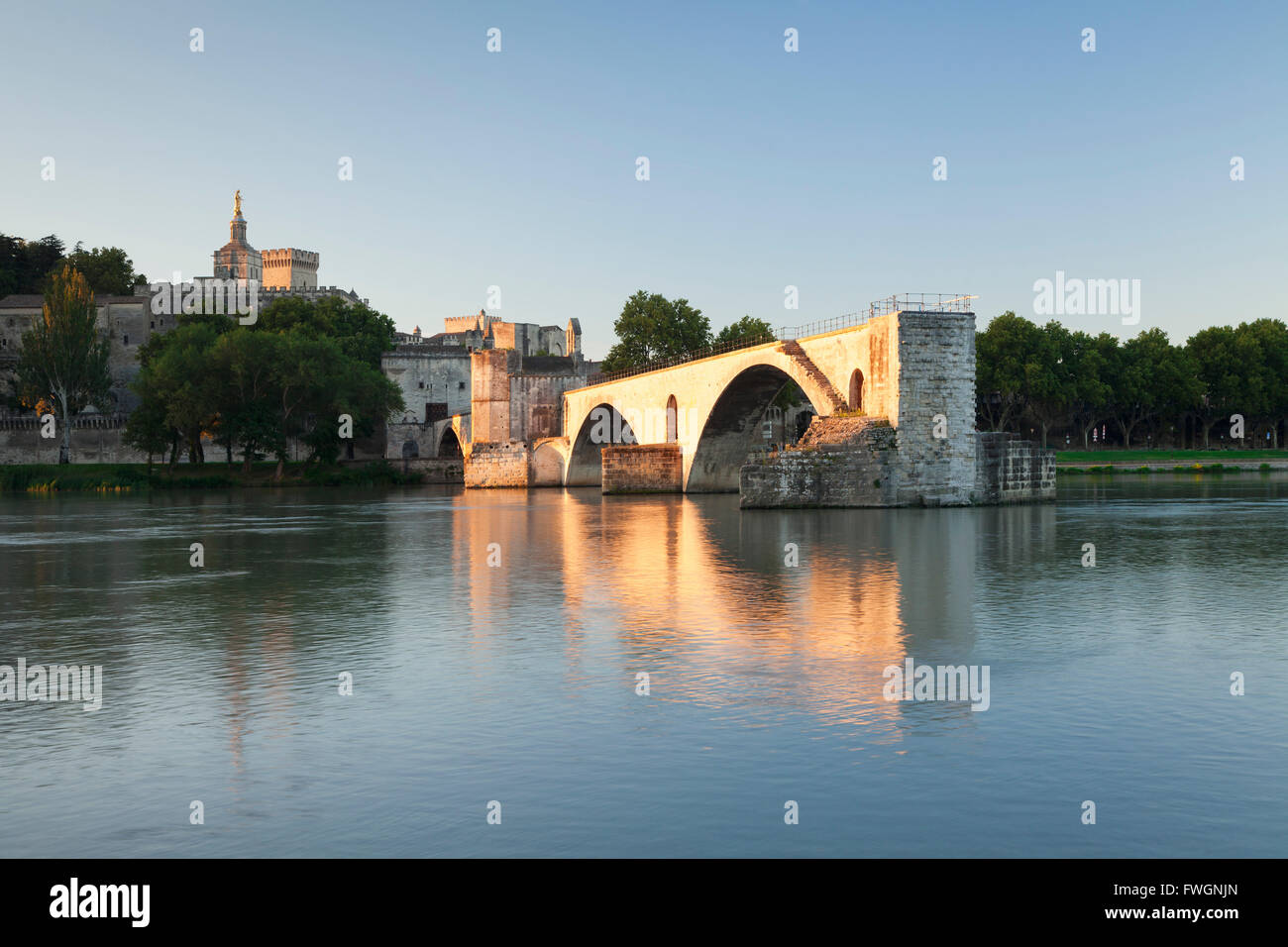 Ponte San Benezet oltre Rhone river, UNESCO, Avignon Vaucluse, Provence-Alpes-Côte d'Azur, in Francia Foto Stock