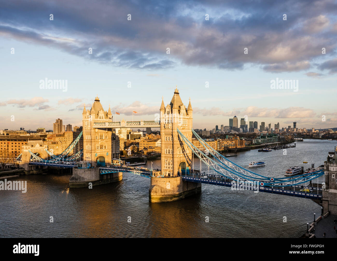 Vista dal Municipio tetto al di sopra dello skyline di Londra, London, England, Regno Unito, Europa Foto Stock