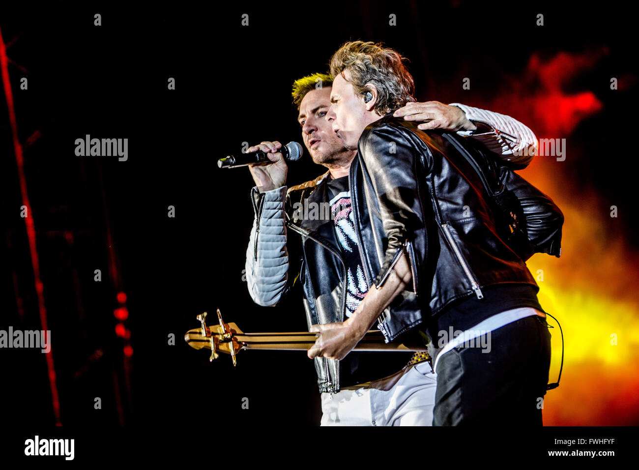 Milano, Italia. 12 Giugno, 2016. I Duran Duran si esibisce dal vivo a Assago Estate Arena di Milano, Italia, il 12 giugno 2016 Credit: Mairo Cinquetti/Alamy Live News Foto Stock