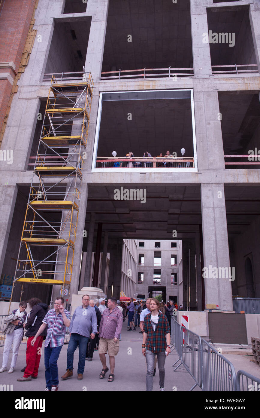 Giorno del cantiere aperto a visitare le opere corsi. Forum di Humboldt. . Foto Stock