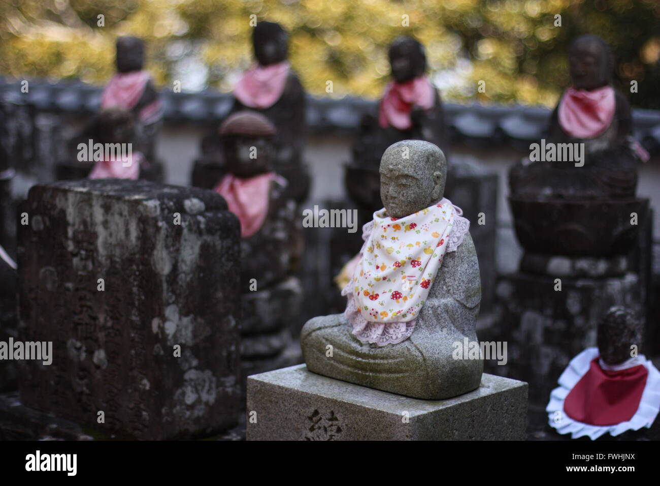 Buddha nel tempio buddista sul Asamayama, Ise, Giappone Foto Stock