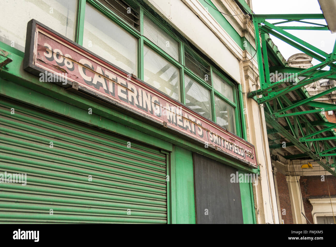 I resti di carne di Smithfield Market nel centro di Londra, Regno Unito Foto Stock