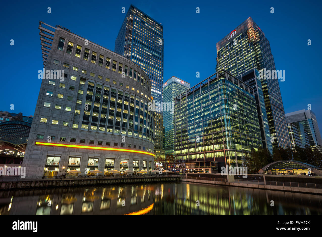 City Night - Canary Wharf, edifici per uffici intorno a Canary Wharf, Londra Foto Stock