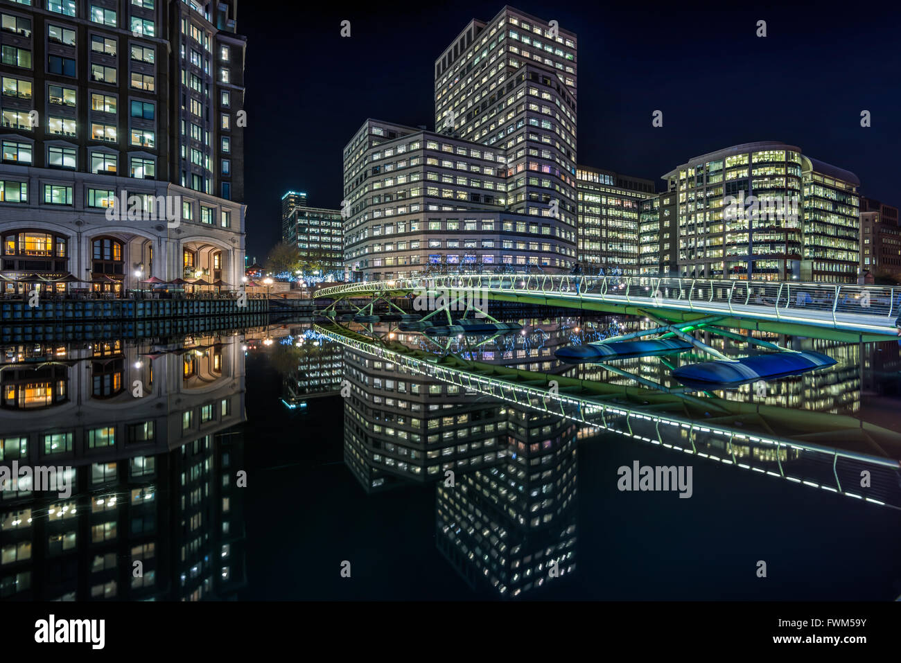 Il gioco di imitazione - Canary Wharf, edifici per uffici intorno a Canary Wharf, Londra Foto Stock
