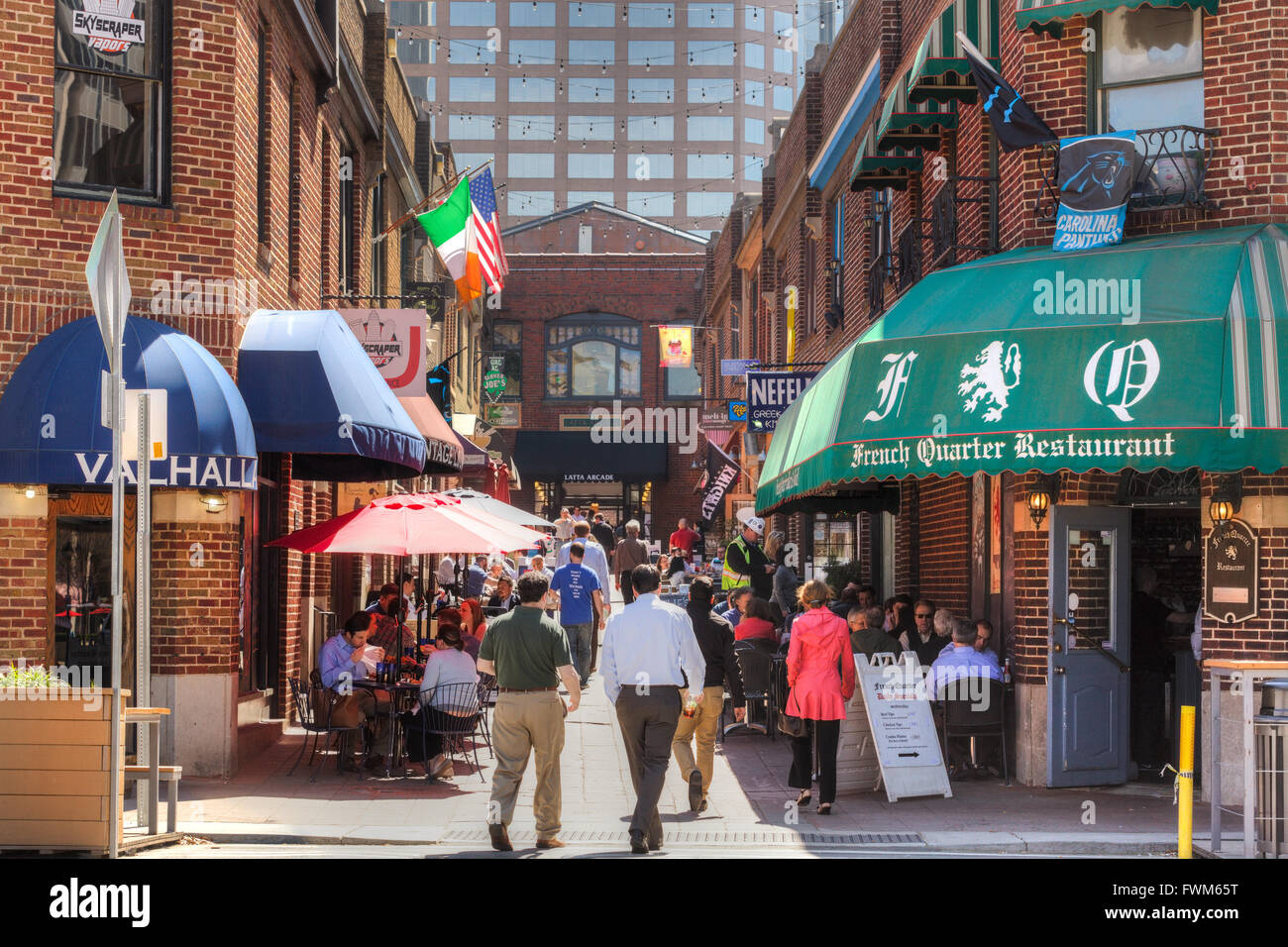Pranzo Alfresco tempo in latta Arcade, Charlotte, North Carolina, STATI UNITI D'AMERICA Foto Stock