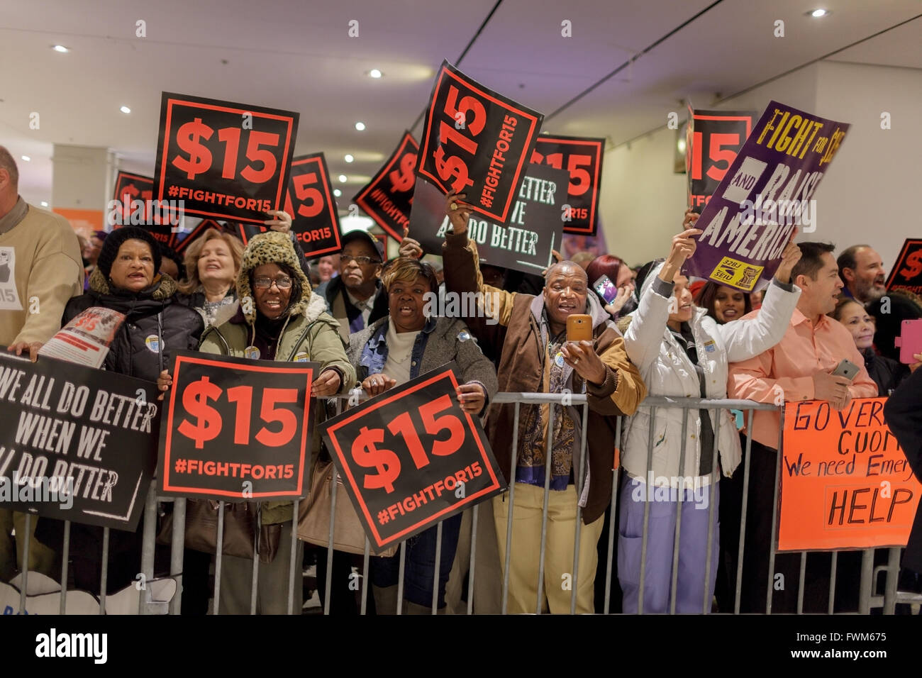 Protesta per sollevare il minimo di wag a $15 all'ora, Albany, New York, USA, Gennaio 2016 Foto Stock