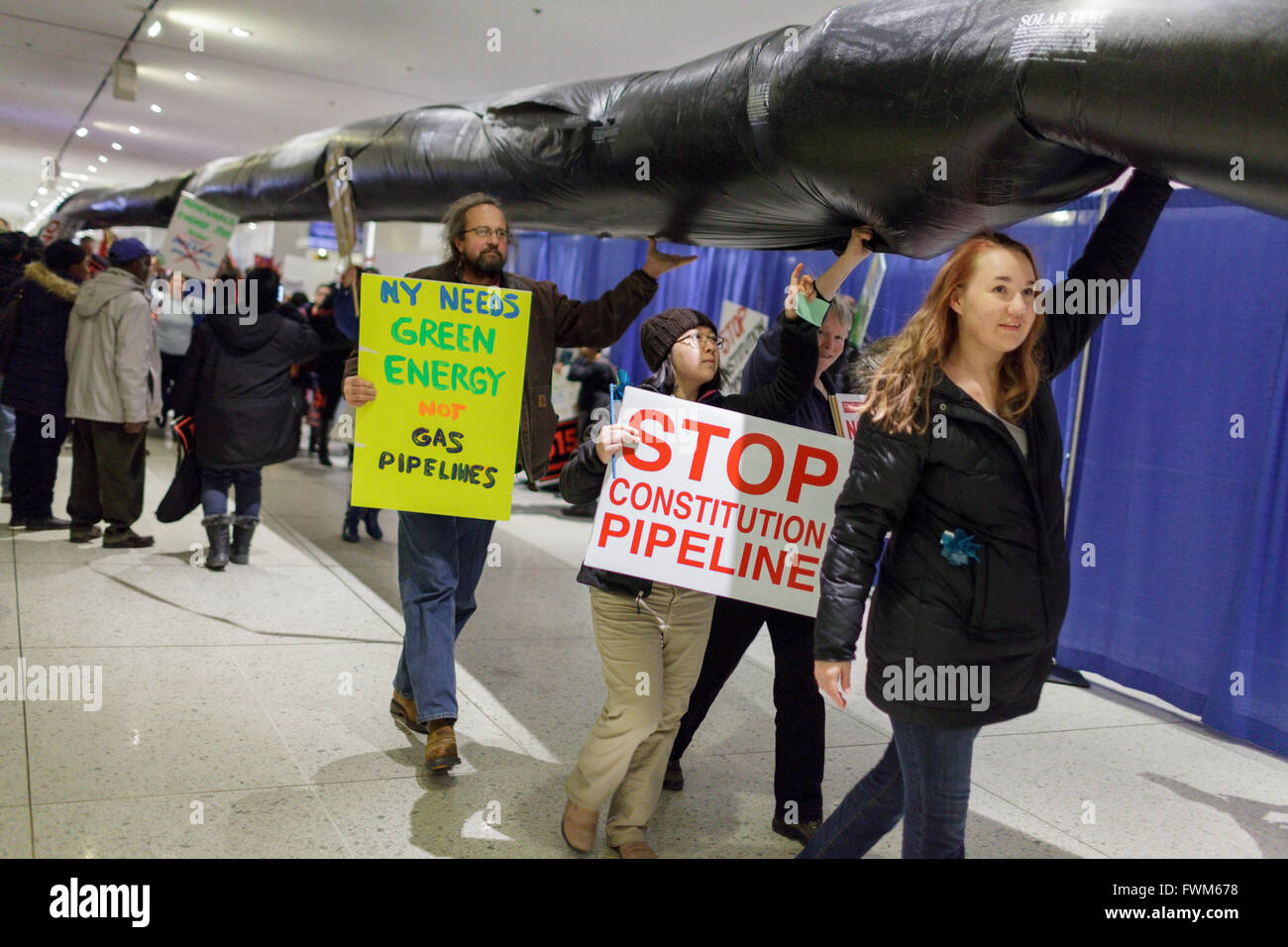 Protesta per interrompere la conduttura di gas naturale buildouts nello Stato di New York, Stati Uniti d'America. Foto Stock