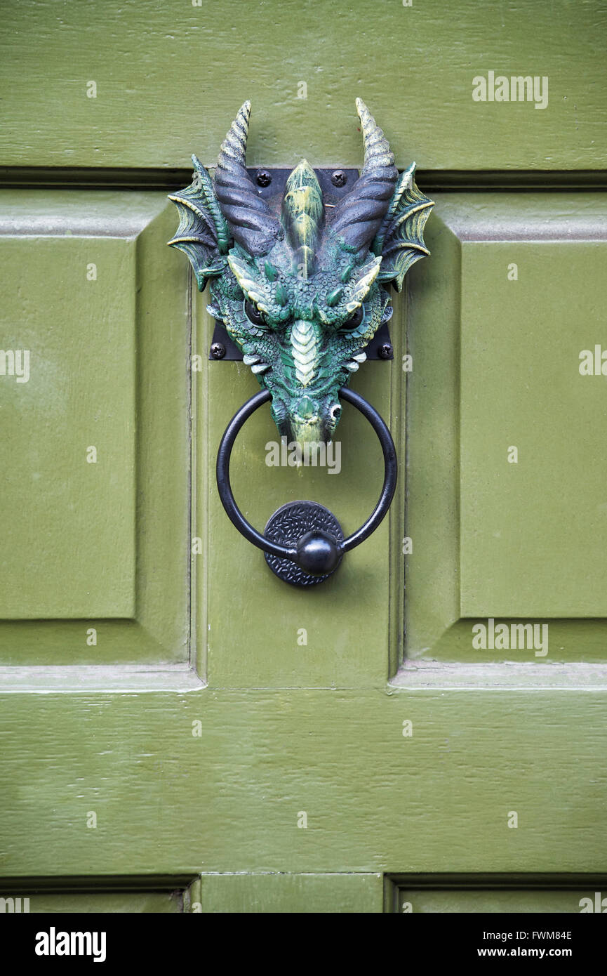 Draghi porta testa respingente. Glastonbury, Somerset, Regno Unito Foto Stock