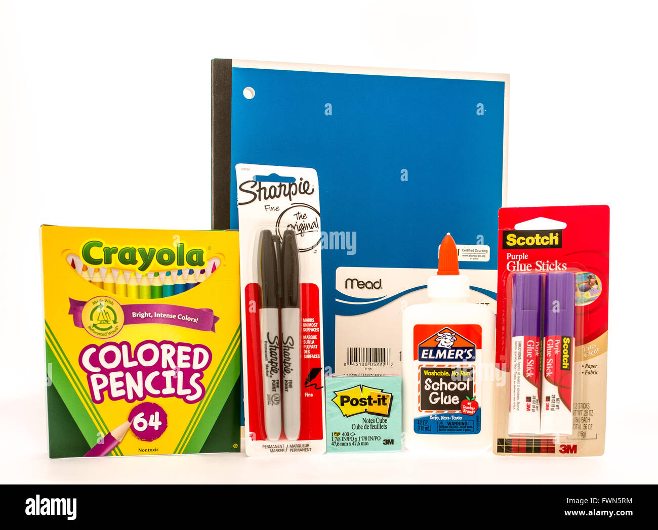 Winneconne, WI - 27 Settembre 2015: Scuola supples qualcuno avrebbe potuto utilizzare durante la classe d'arte. Foto Stock