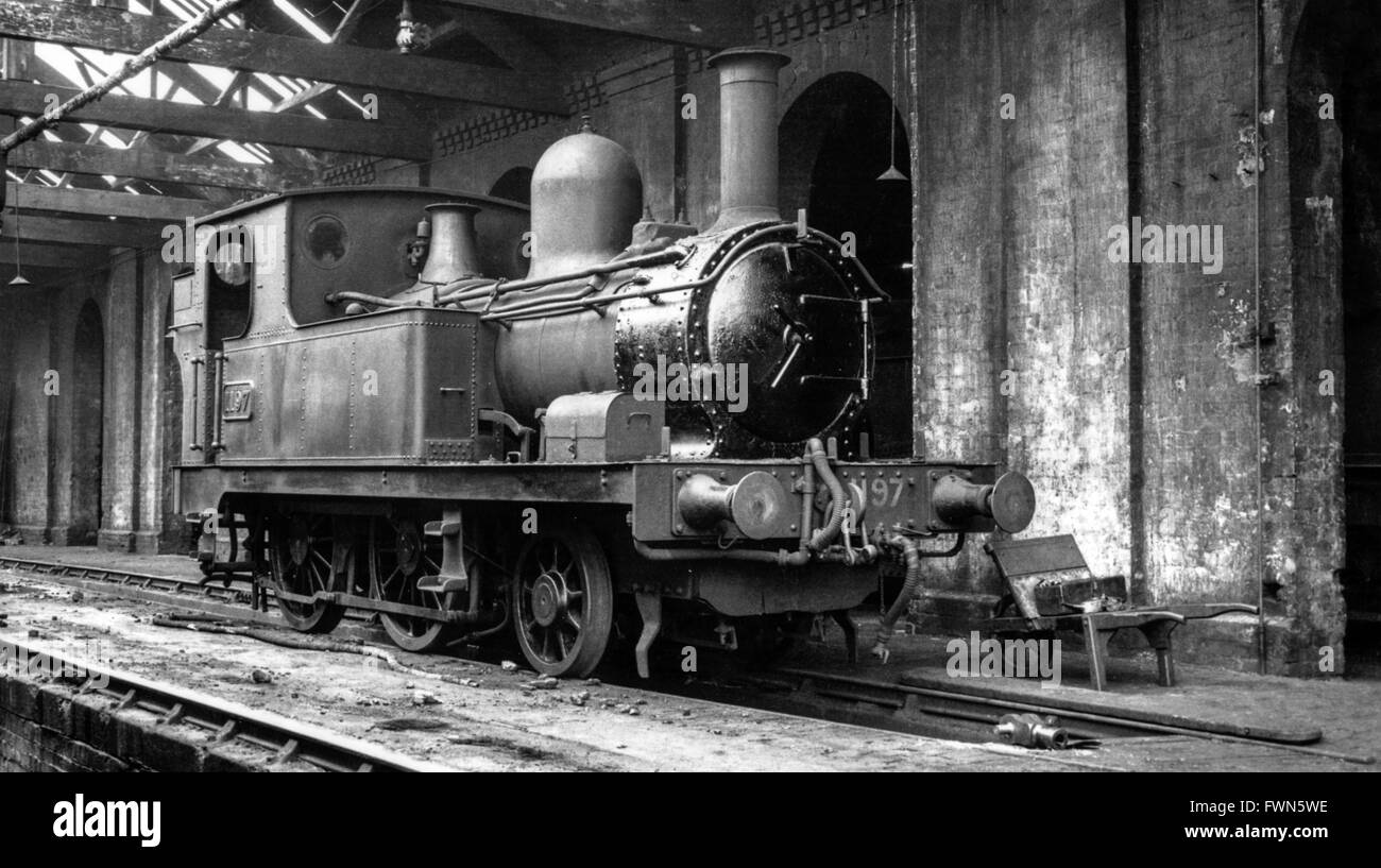 Questo delizioso veterano è stato costruito dalla Sharp Stewart di Manchester nel 1866. Numerate 1197 ella era uno dei tre 2-4-0Ts costruiti Foto Stock