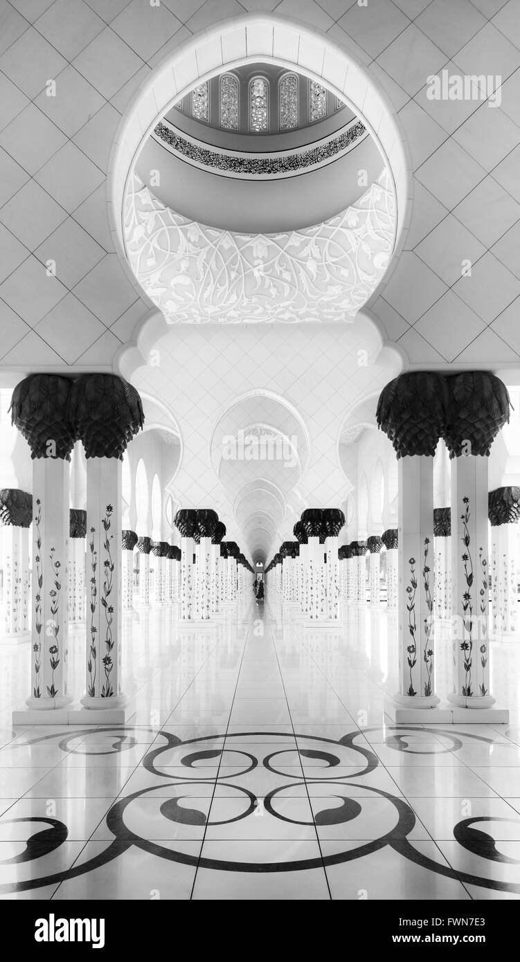 Equilibrio - Sheikh Zayed Grande Moschea di Abu Dhabi Foto Stock