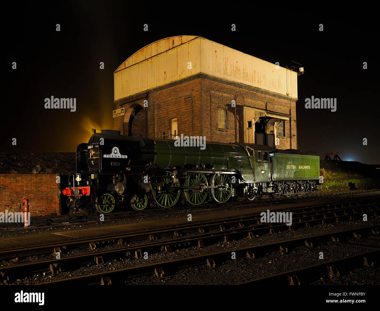 Didcot locomotiva a vapore riprese notturne 2016 dotato di peppe a1 class pacific 60163 'Tornado' a didcot ferrovie del patrimonio Foto Stock