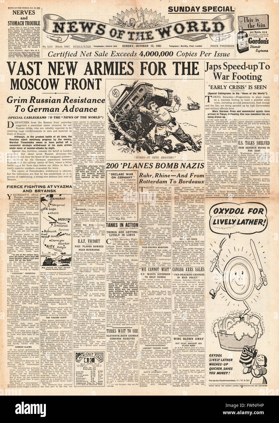 1941 front page News del mondo Russia invio di riserve e RAF bombardare la Germania ed i porti del Canale Foto Stock