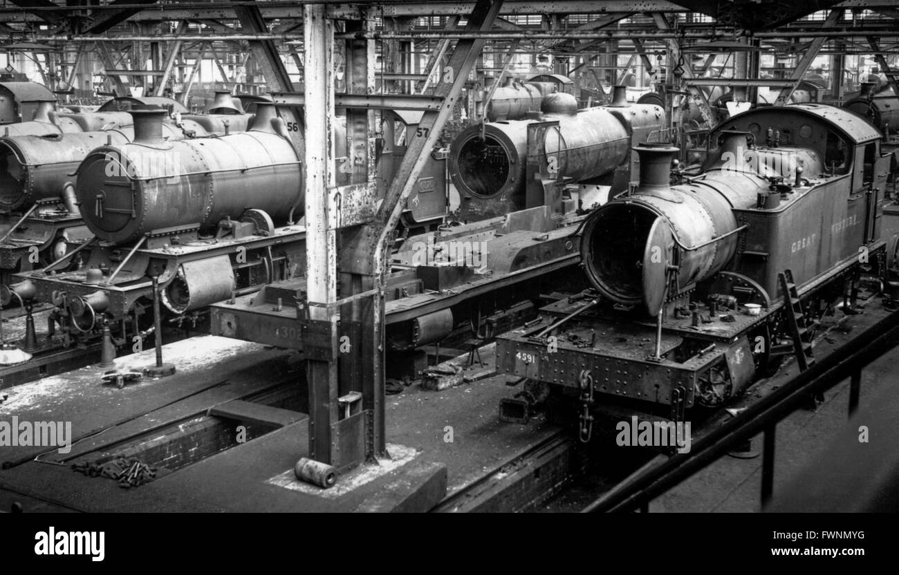 Swindon lungo con Derby Doncaster e Crewe era uno dei "ferrovia città". Essa rappresentava l'industria britannica al suo meglio. Foto Stock