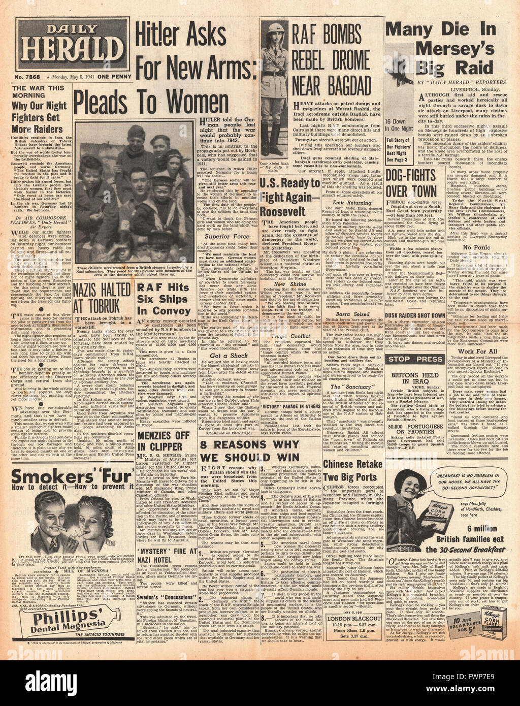 1941 front page Daily Herald RAF bombardare l'Iraq gli aerodromi e big air raid in Merseyside Foto Stock