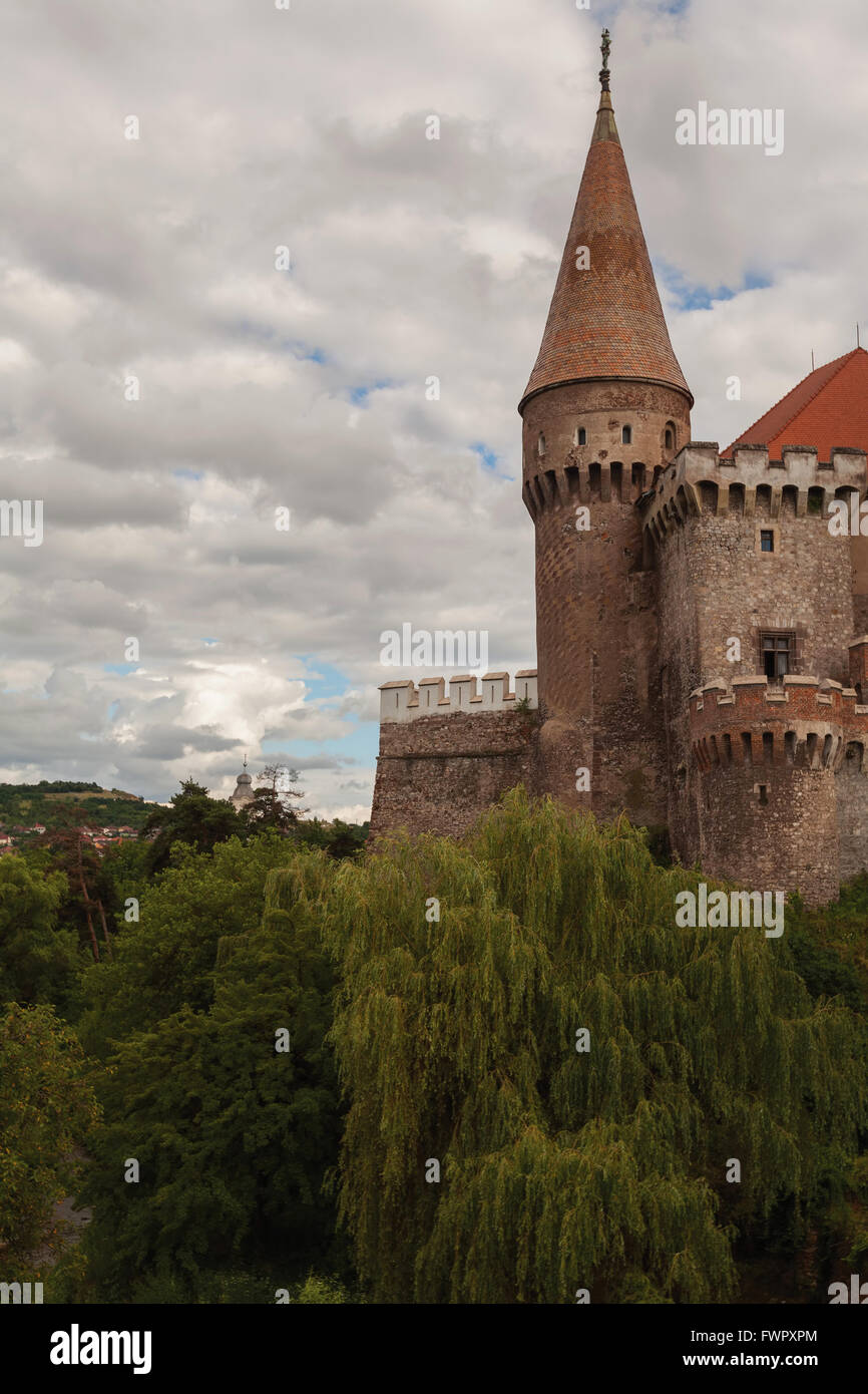 Corvin Castello, è uno dei più grandi castelli in Europa e figure in una parte superiore di sette meraviglie della Romania Foto Stock
